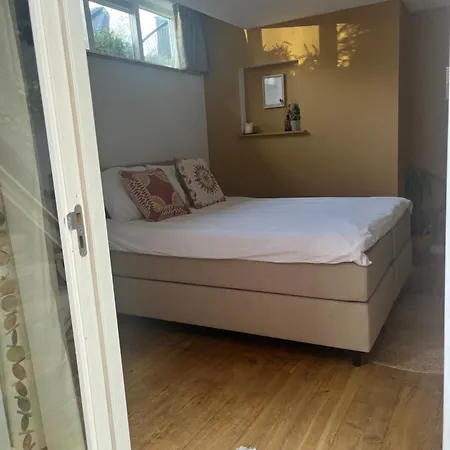 Der Zee Apartment *